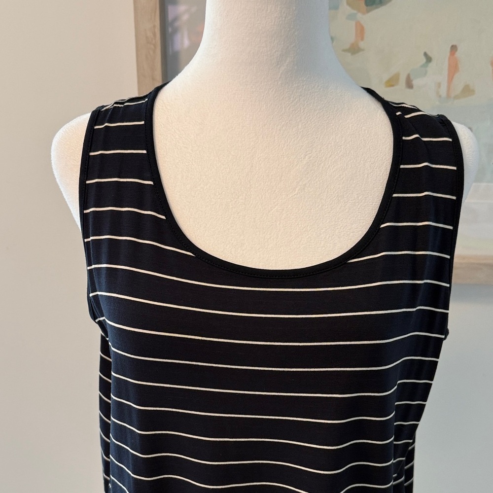 NWT 🌸 J Jill Wearever Striped Sleeveless Tank Top Size Large - Picture 2 of 6